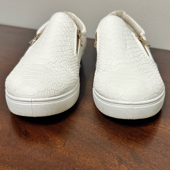 Krush White Zip Slide On Shoes Mens 6 /‎ Womens 8W Vegan Leather Snake Embossed - Picture 4 of 7